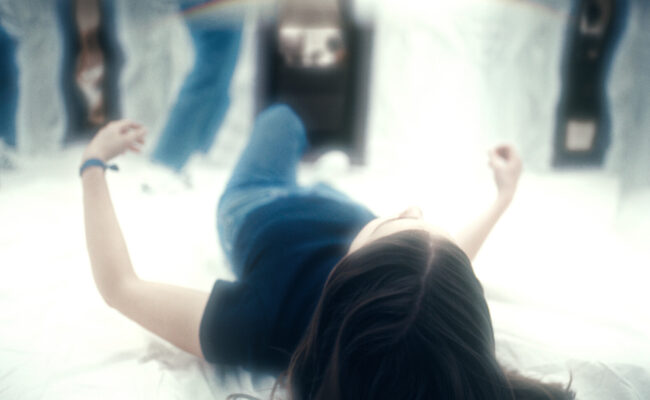 Photo 8 Maeve_4K_ProRes422_for_Still_Exports.00_04_37_22.Still106